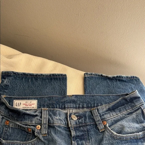 GAP Cheeky Straight High Rise Size 29/8R medium blue jeans - Picture 10 of 14